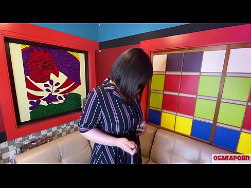 ❤️ Японська милашка з великими сиськами мастурбує секс-іграшками і досягає оргазму. Вона розповідає в інтерв’ю про свій траханий досвід. Величезні сиськи і волохата кицька голосно стогнуть. Осакапорн ☑ Порно-відео у нас ❌